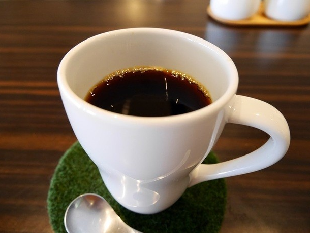 豊中のコーヒー・カフェ【Cafe de BRASIL TIPOGRAFIA】<span>豊中の店内でコーヒー豆を自家焙煎しているカフェ</span>