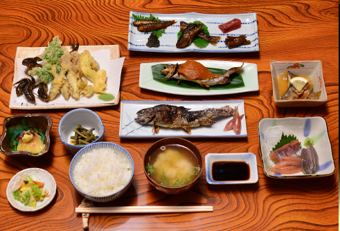 金沢の蕎麦・ランチ【岩魚茶屋】<span>金沢の自然の中で川魚料理がいただける</span>