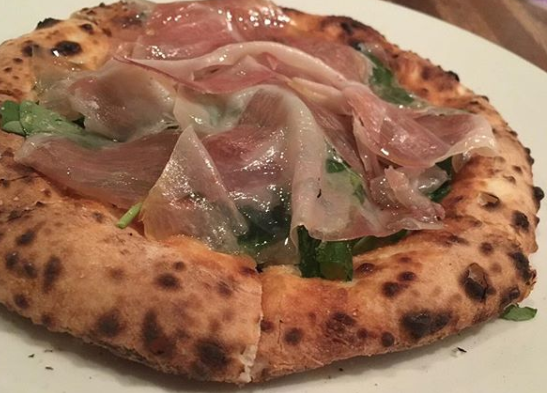 西宮のピザ・イタリアン【La Zucca di napoli】<span>石窯で焼いたピザが食べられる！！本格ピッツェリア</span>