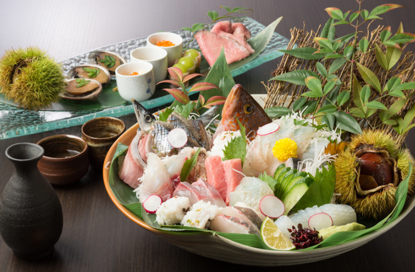 堺市中区の海鮮・創作料理【遊食家】<span>遊び心がある料理をおいしいお酒と楽しめる空間</span>