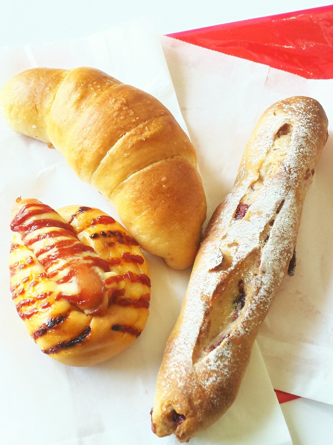 中野区のパン・人気【ベーカリーヨネザエモン】<span>珍しくて美味しいパン屋さん</span>