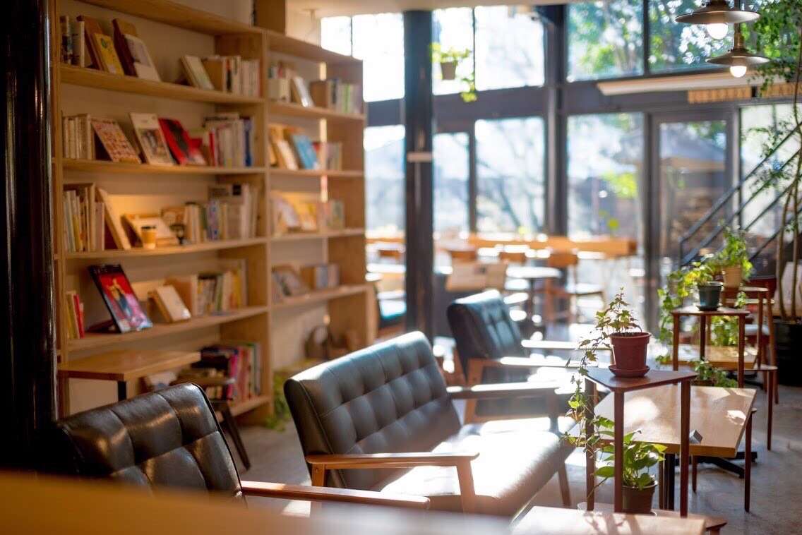 佐賀県佐賀市のカフェ・自主スペース【CAFE　木と本】<span>ヘッドスパや、美味しい珈琲や体に優しい食事。深呼吸できるような空間</span>