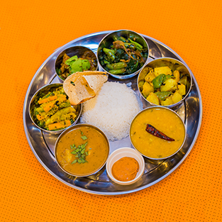 京都市北区のインドカレー・ネパール料理【ネパールとインドのお料理 Dana Choga】<span>本場のスパイスを使用した本格ネパール料理</span>